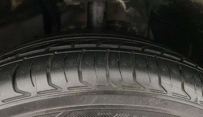 2021 Tata NEXON XM SUNROOF PETROL, Petrol, Manual, 88,511 km, Left Front Tyre Tread