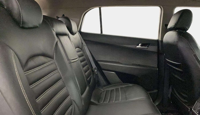 2015 Hyundai Creta SX PLUS 1.6 PETROL, Petrol, Manual, 55,015 km, Right Side Rear Door Cabin