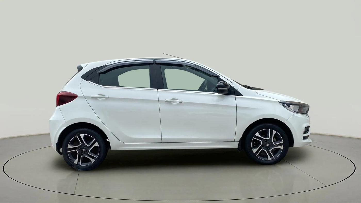 2020 Tata Tiago XZA PLUS PETROL, Petrol, Automatic, 40,396 km, Right Side View