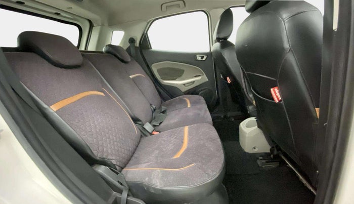 2016 Ford Ecosport TITANIUM 1.5L DIESEL, Diesel, Manual, 72,215 km, Right Side Rear Door Cabin