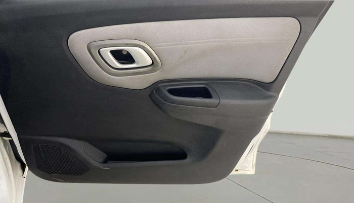 2020 Datsun Redi Go T(O), Petrol, Manual, 28,097 km, Driver Side Door Panels Control