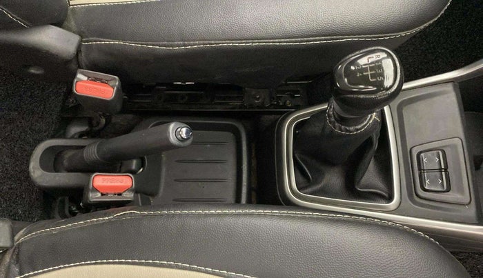 2020 Datsun Redi Go T(O), Petrol, Manual, 28,097 km, Gear Lever