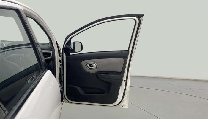 2020 Datsun Redi Go T(O), Petrol, Manual, 28,097 km, RHS Front Door