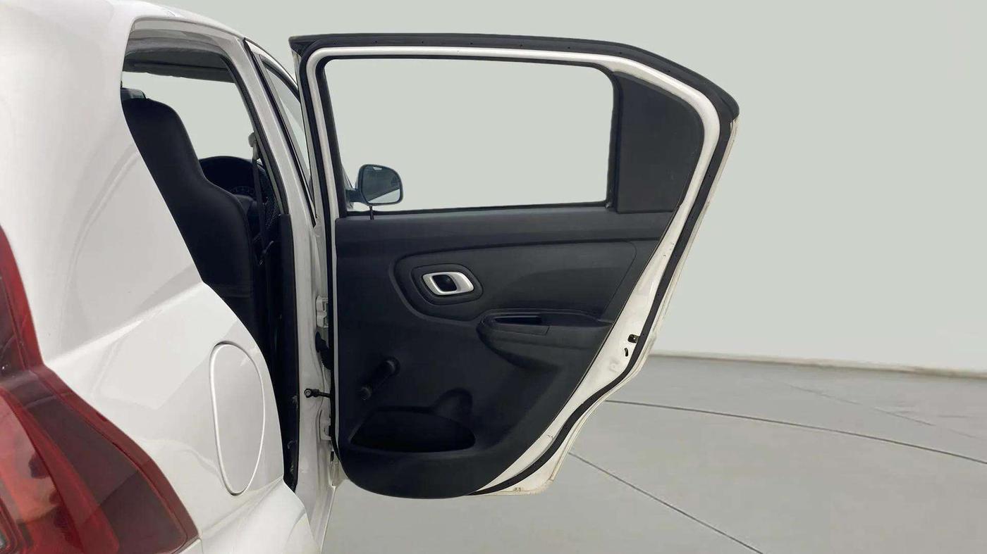 2020 Datsun Redi Go T(O), Petrol, Manual, 28,097 km, RHS Rear Door