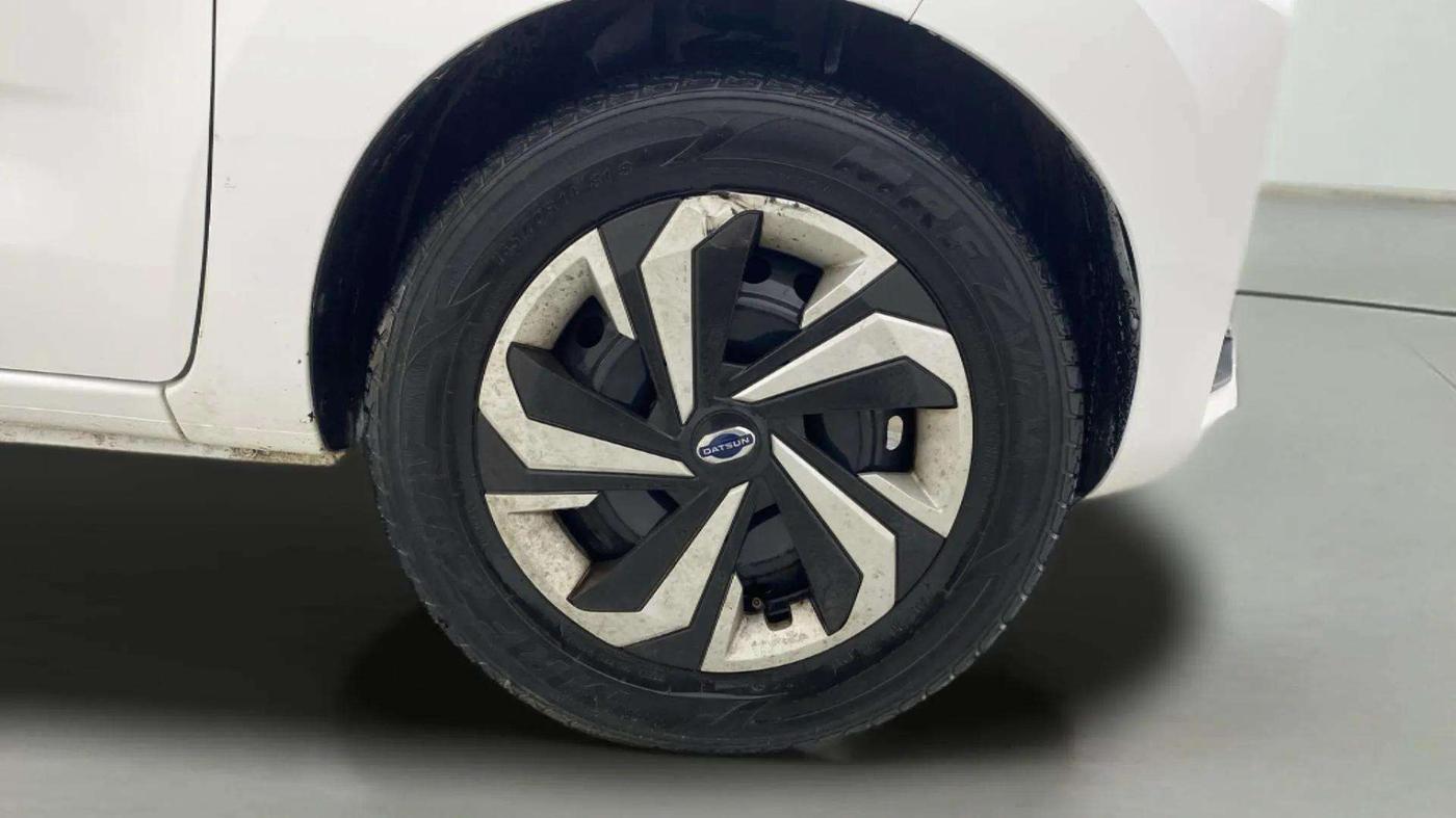 2020 Datsun Redi Go T(O), Petrol, Manual, 28,097 km, Right Front Wheel