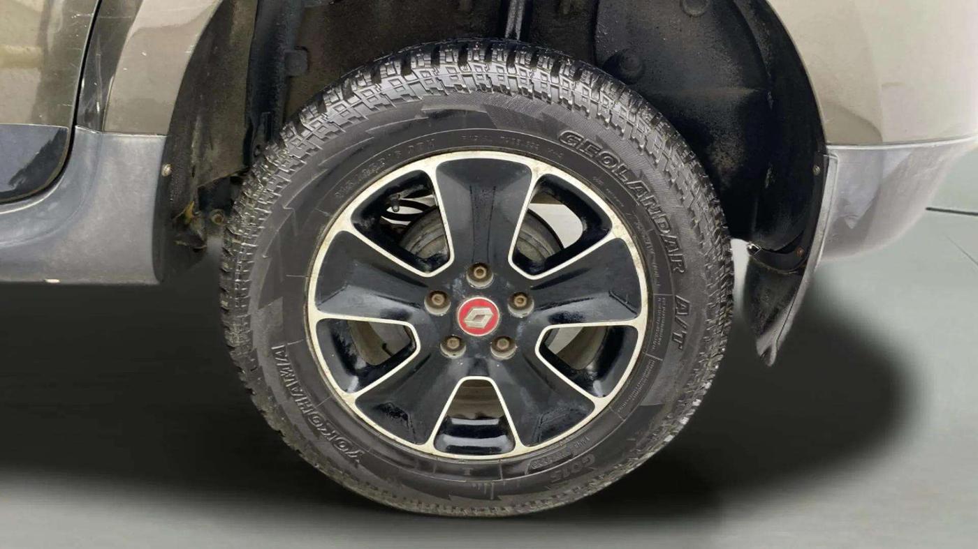 2018 Renault Duster RXS CVT, Petrol, Automatic, 69,819 km, Left Rear Wheel