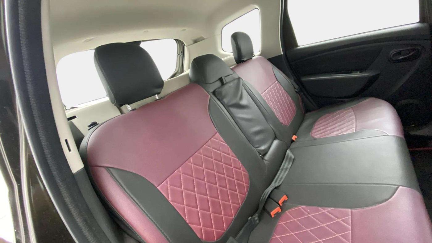 2018 Renault Duster RXS CVT, Petrol, Automatic, 69,819 km, Right Side Rear Door Cabin