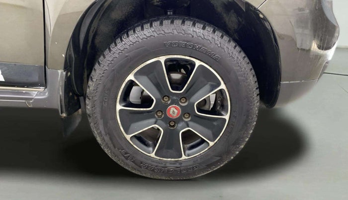 2018 Renault Duster RXS CVT, Petrol, Automatic, 69,811 km, Right Front Wheel