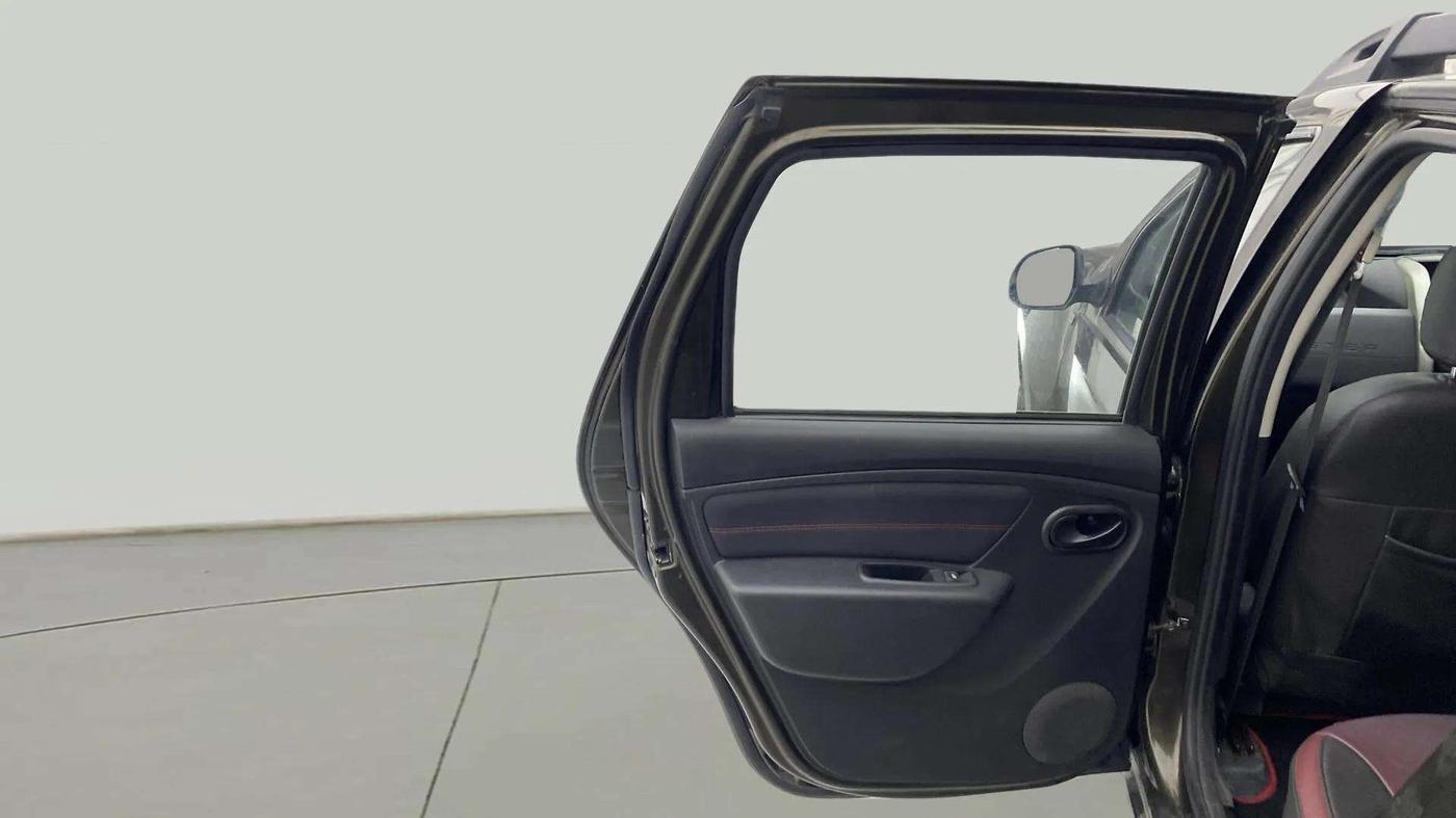 2018 Renault Duster RXS CVT, Petrol, Automatic, 69,819 km, LHS Rear Door