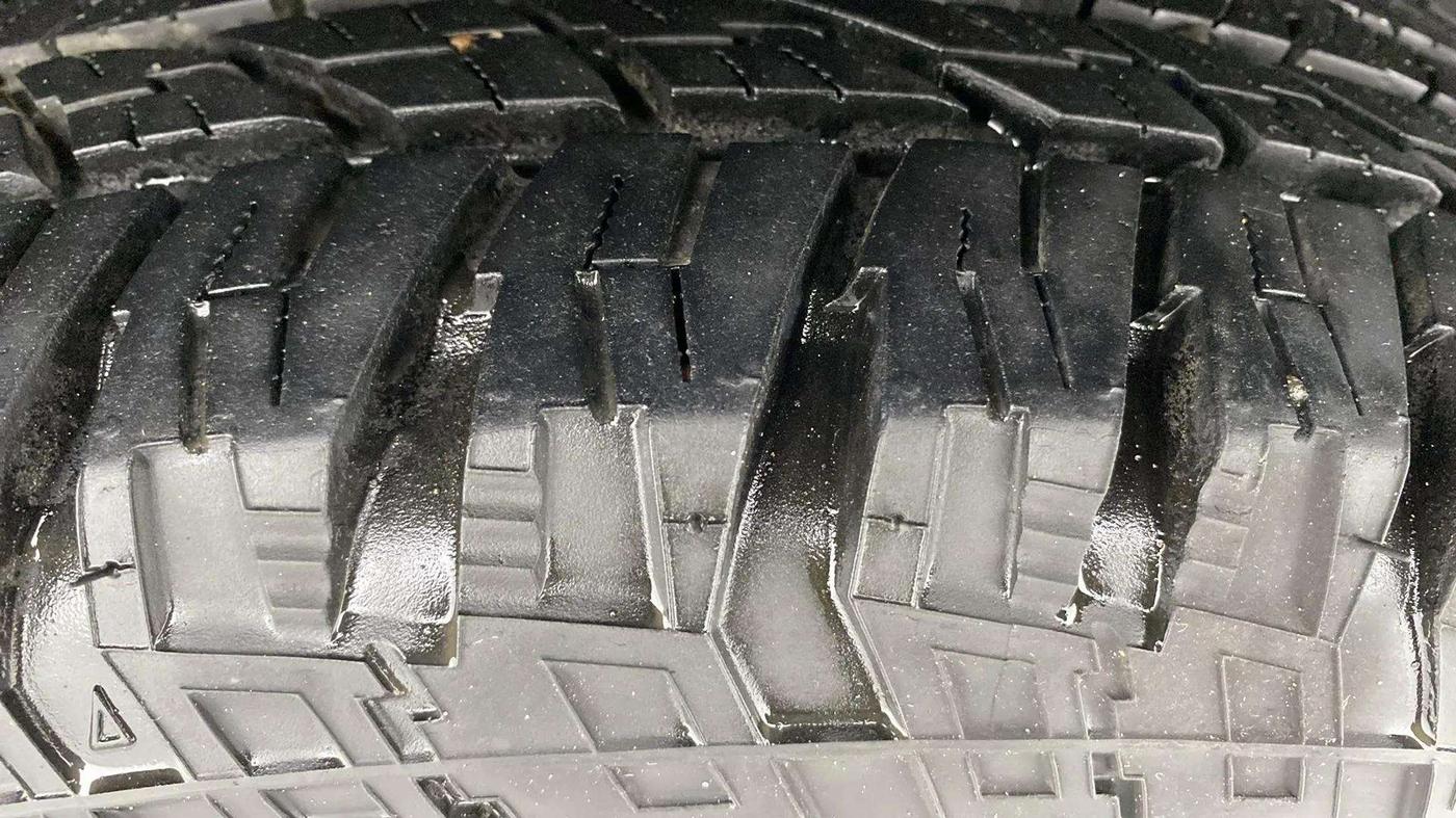 2018 Renault Duster RXS CVT, Petrol, Automatic, 69,819 km, Right Rear Tyre Tread