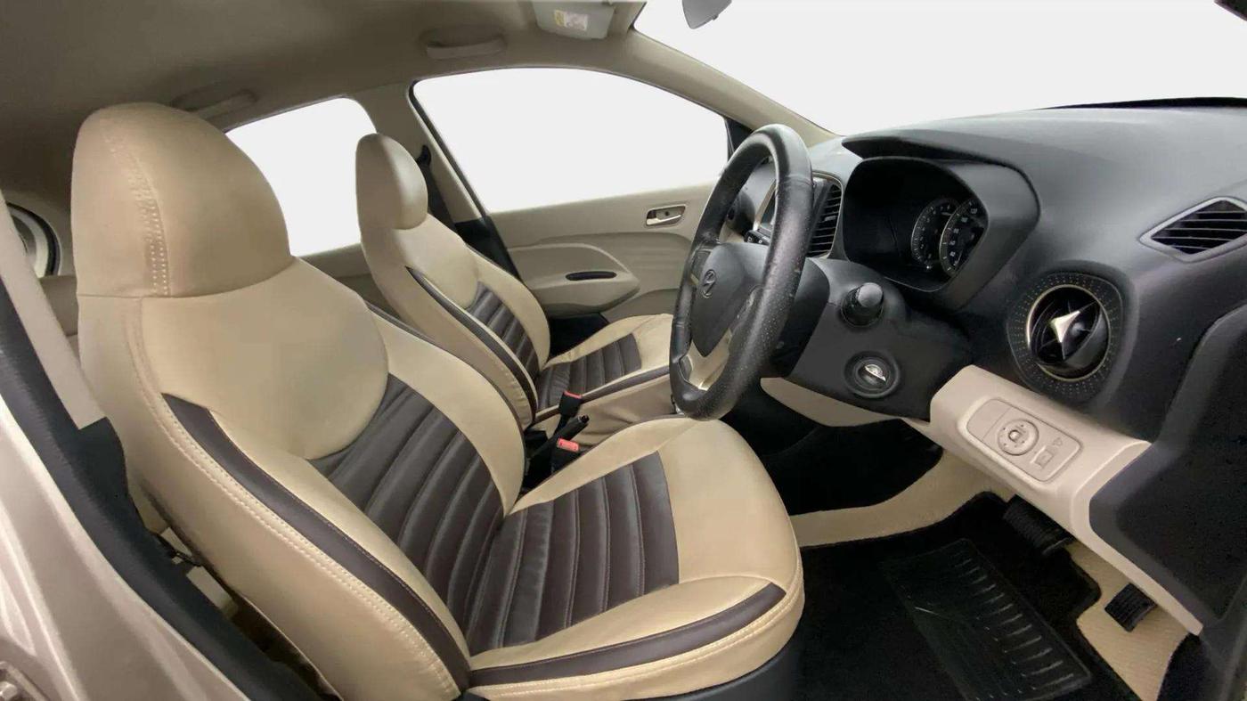 2021 Hyundai NEW SANTRO ASTA AMT, Petrol, Automatic, 31,538 km, Right Side Front Door Cabin