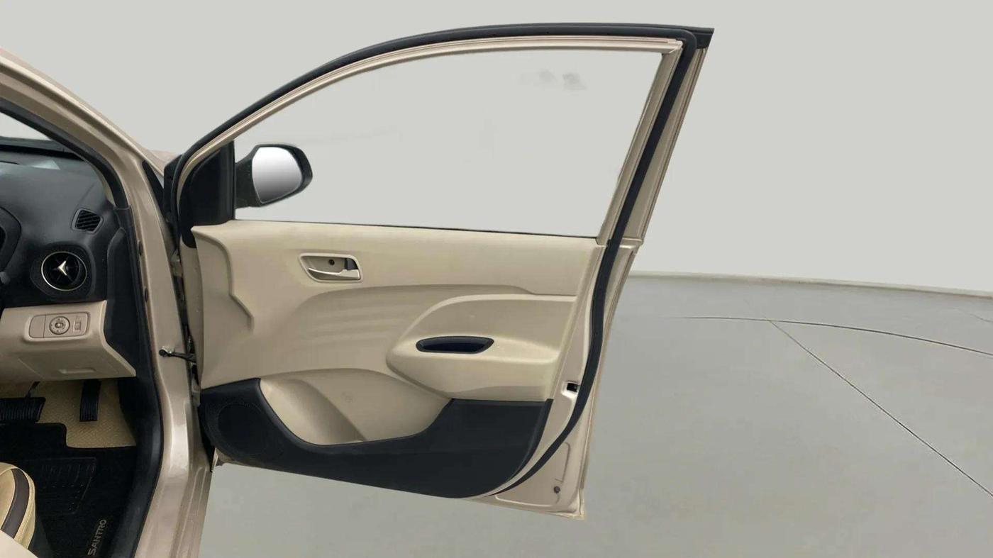 2021 Hyundai NEW SANTRO ASTA AMT, Petrol, Automatic, 31,538 km, RHS Front Door