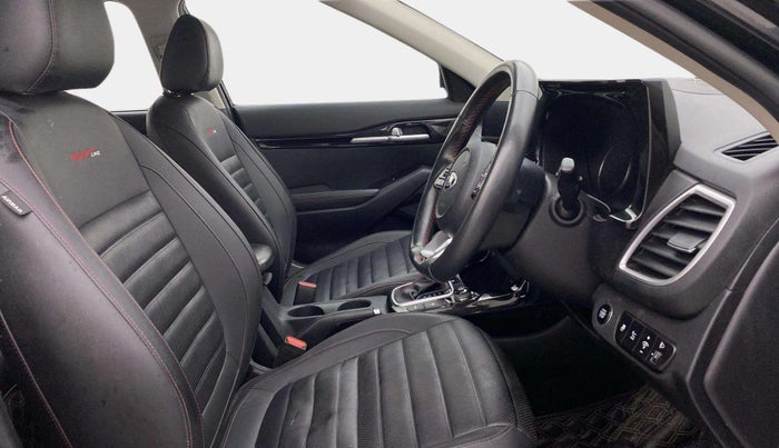 2020 KIA SELTOS GTX PLUS DCT 1.4 PETROL, Petrol, Automatic, 1,04,722 km, Right Side Front Door Cabin