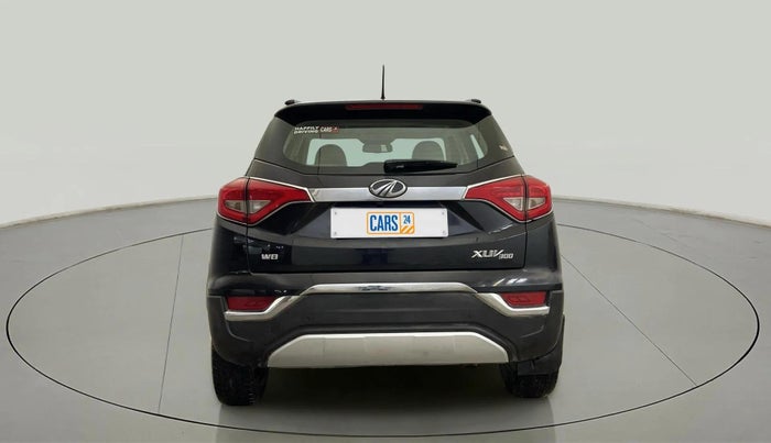 2022 Mahindra XUV300 W8 (O) 1.5 DIESEL, Diesel, Manual, 75,357 km, Back/Rear