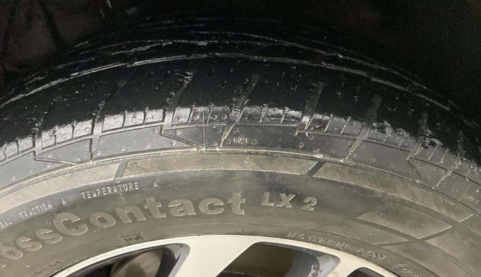 2022 Mahindra XUV300 W8 (O) 1.5 DIESEL, Diesel, Manual, 75,357 km, Left Rear Tyre Tread