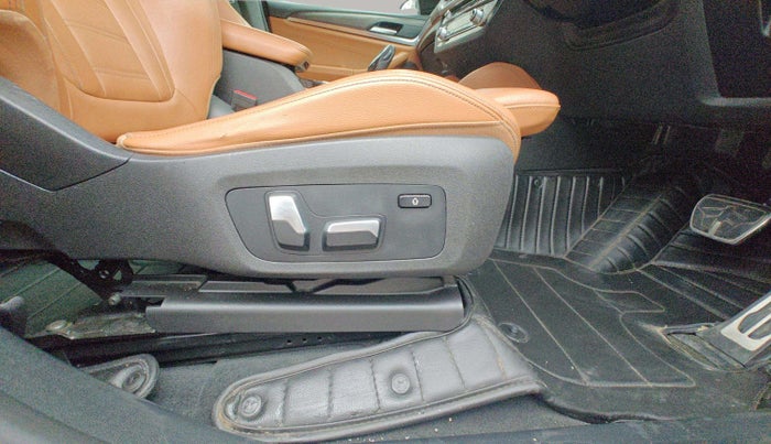 2019 BMW X4 XDRIVE 20D M SPORT X, Diesel, Automatic, 63,429 km, Driver Side Adjustment Panel