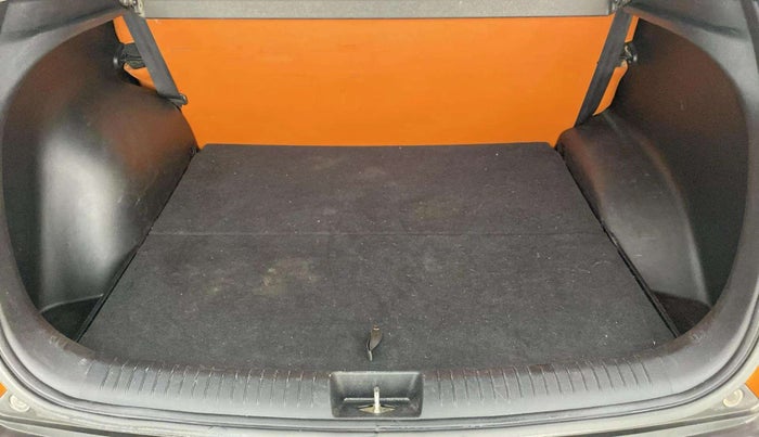 2018 Hyundai Creta S 1.4 DIESEL, Diesel, Manual, 47,063 km, Boot Open Zoomed View