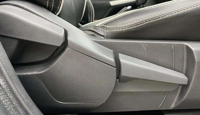 2021 Nissan MAGNITE XV PREMIUM, Petrol, Manual, 40,251 km, Driver Side Adjustment Panel