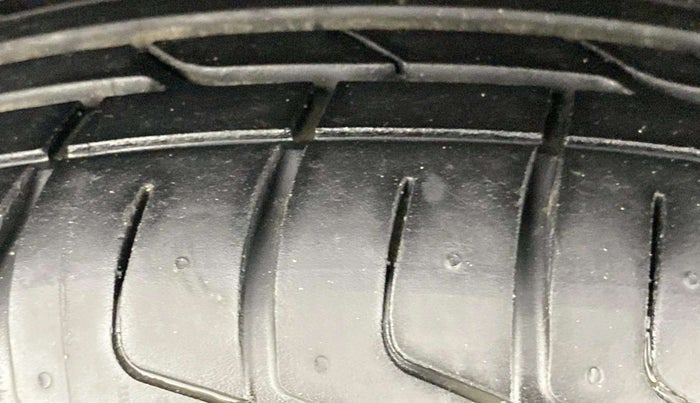 2018 Tata NEXON XZA PLUS DIESEL, Diesel, Automatic, 71,170 km, Left Front Tyre Tread
