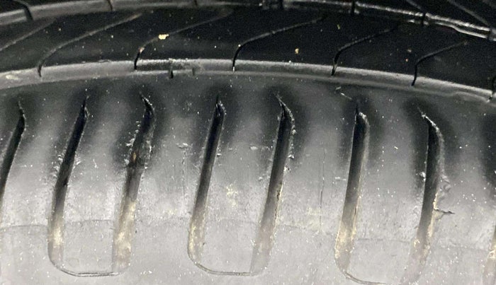 2018 Tata NEXON XZA PLUS DIESEL, Diesel, Automatic, 71,170 km, Left Rear Tyre Tread