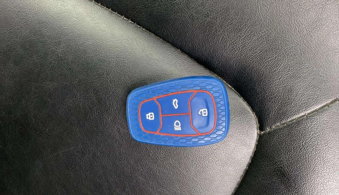 2018 Tata NEXON XZA PLUS DIESEL, Diesel, Automatic, 71,170 km, Key Close Up