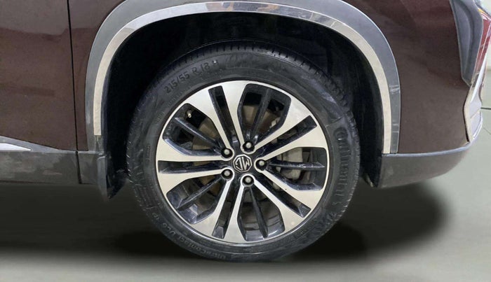 2021 MG HECTOR PLUS SHARP 2.0 DIESEL TURBO MT 6-STR, Diesel, Manual, 95,735 km, Right Front Wheel