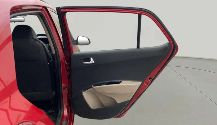 2017 Hyundai Grand i10 SPORTZ (O) AT 1.2 KAPPA VTVT, Petrol, Automatic, 78,983 km, RHS Rear Door