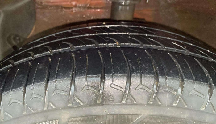 2017 Hyundai Grand i10 SPORTZ (O) AT 1.2 KAPPA VTVT, Petrol, Automatic, 78,983 km, Left Front Tyre Tread