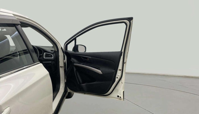 2022 Maruti S Cross SIGMA 1.5, Petrol, Manual, 35,811 km, RHS Front Door