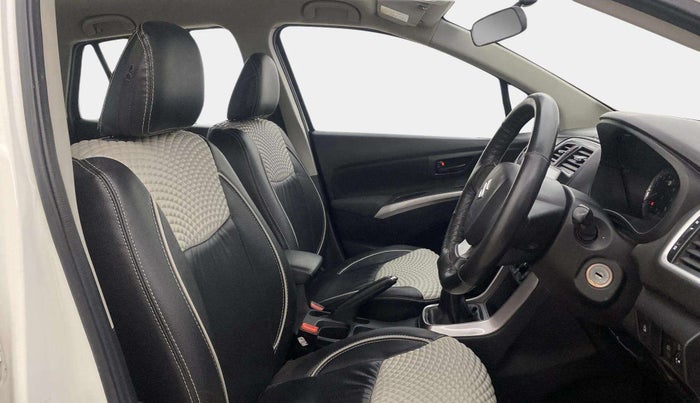 2022 Maruti S Cross SIGMA 1.5, Petrol, Manual, 35,811 km, Right Side Front Door Cabin