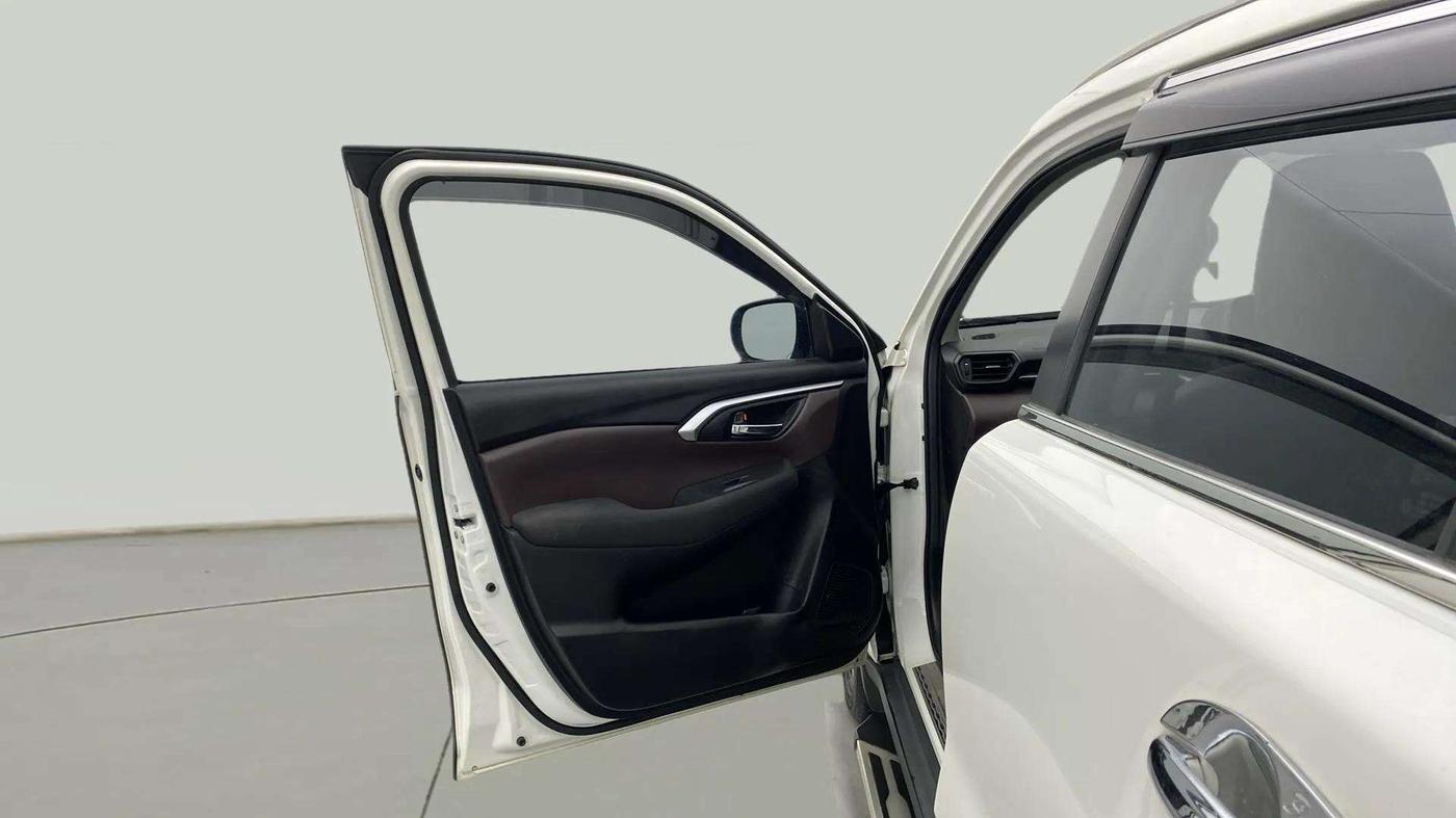 2024 Maruti Grand Vitara SIGMA SMART HYBRID, Petrol, Manual, 17,562 km, LHS Front Door