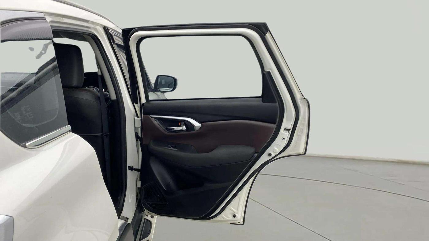 2024 Maruti Grand Vitara SIGMA SMART HYBRID, Petrol, Manual, 17,562 km, RHS Rear Door