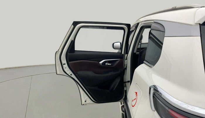 2024 Maruti Grand Vitara SIGMA SMART HYBRID, Petrol, Manual, 17,541 km, LHS Rear Door