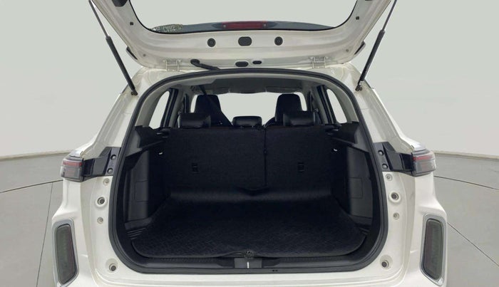 2024 Maruti Grand Vitara SIGMA SMART HYBRID, Petrol, Manual, 17,541 km, Boot Open Zoomed View