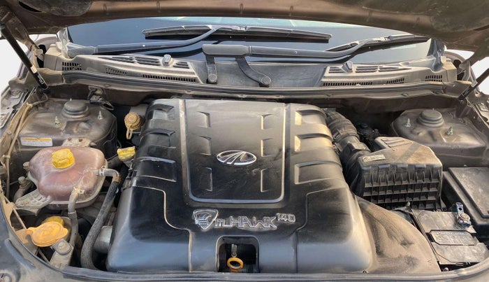 2018 Mahindra XUV500 W11 AT, Diesel, Automatic, 64,925 km, Engine View