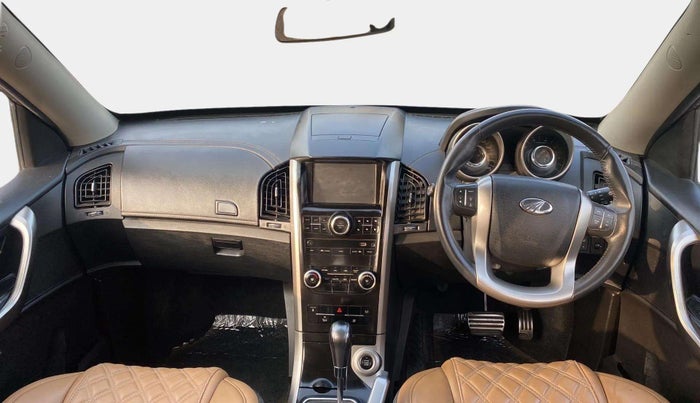 2018 Mahindra XUV500 W11 AT, Diesel, Automatic, 64,925 km, Dashboard