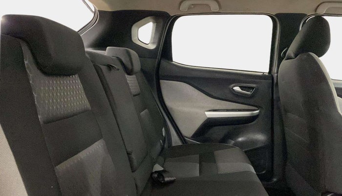2022 Nissan MAGNITE XV EXECUTIVE, Petrol, Manual, 41,294 km, Right Side Rear Door Cabin