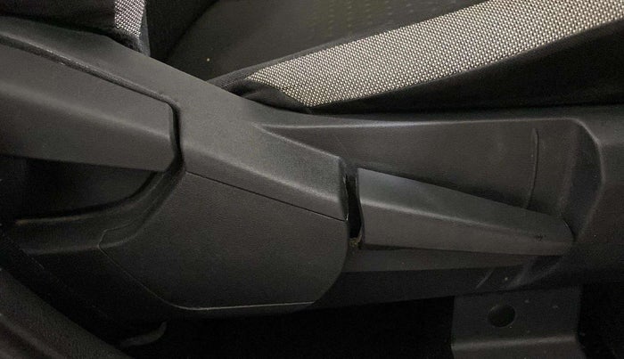 2022 Nissan MAGNITE XV EXECUTIVE, Petrol, Manual, 41,294 km, Driver Side Adjustment Panel