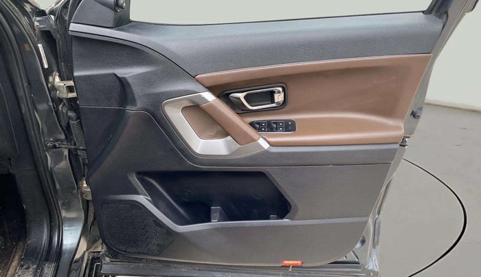 2019 Tata Harrier XZ 2.0L, Diesel, Manual, 96,002 km, Driver Side Door Panels Control