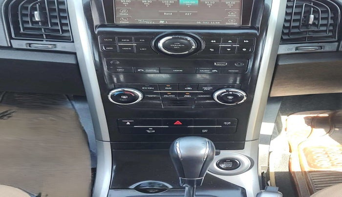 2018 Mahindra XUV500 W7 AT, Diesel, Automatic, 49,233 km, Air Conditioner