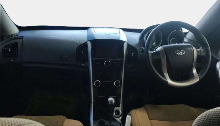 2018 Mahindra XUV500 W7 AT, Diesel, Automatic, 49,233 km, Dashboard