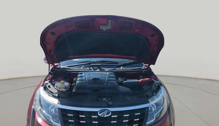 2018 Mahindra XUV500 W7 AT, Diesel, Automatic, 49,233 km, Open Bonet