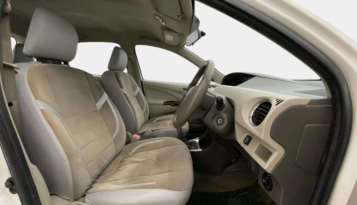 2016 Toyota Etios Liva G, CNG, Manual, 87,348 km, Right Side Front Door Cabin