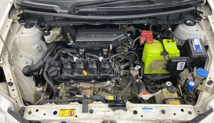 2016 Toyota Etios Liva G, CNG, Manual, 87,348 km, Engine View