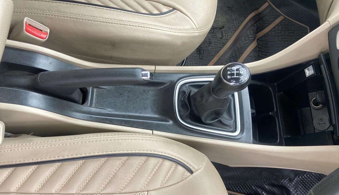 2022 Maruti Ciaz ZETA 1.5 SHVS MT PETROL, Petrol, Manual, 72,034 km, Gear Lever