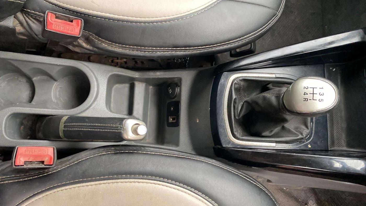 2016 Ford Ecosport TITANIUM 1.5L DIESEL, Diesel, Manual, 68,813 km, Gear Lever