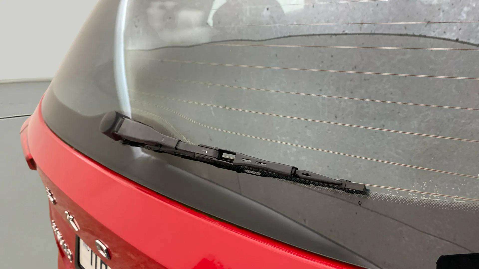 Rear-windshield-wiper-blade-24