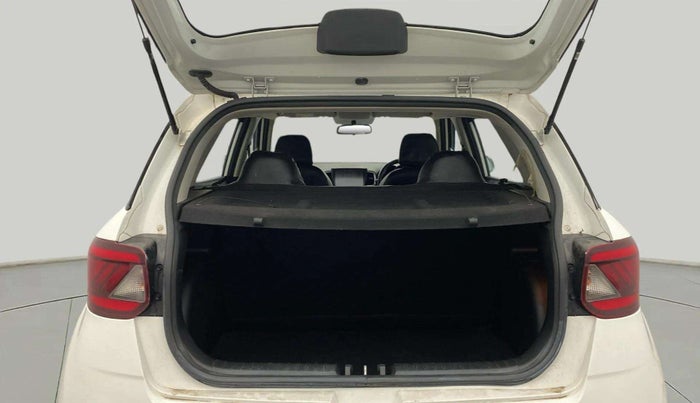 2022 Hyundai VENUE S 1.2, Petrol, Manual, 36,908 km, Boot Inside