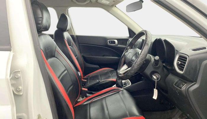 2022 Hyundai VENUE S 1.2, Petrol, Manual, 36,908 km, Right Side Front Door Cabin