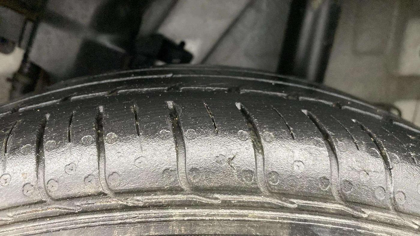 2022 Hyundai VENUE S 1.2, Petrol, Manual, 36,908 km, Left Rear Tyre Tread